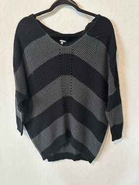 Charlotte Russe Black & Gray Striped V-Neck Sweater